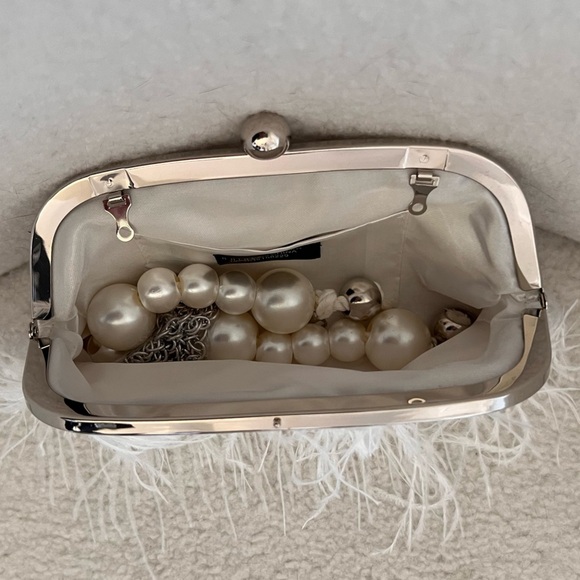 NWT 8 OTHER REASONS
Feather Bag With Pearl Handle Elegant  White Clutch - Picture 4 of 5